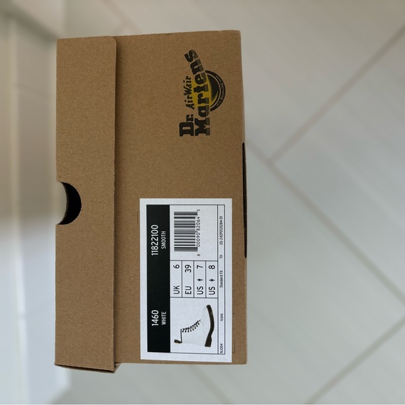 DOC MARTENS White 1460 Boot Womens size 8 - Picture 7 of 7